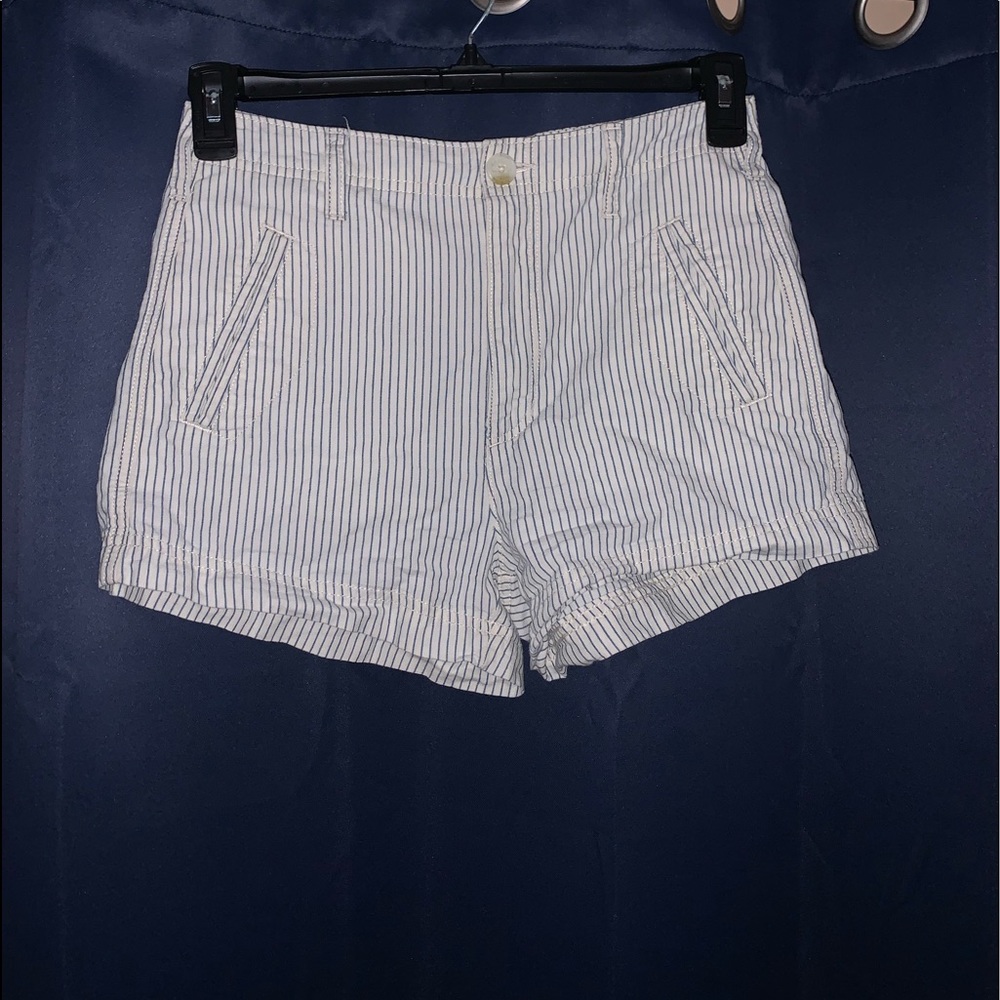 american eagle non jean shorts